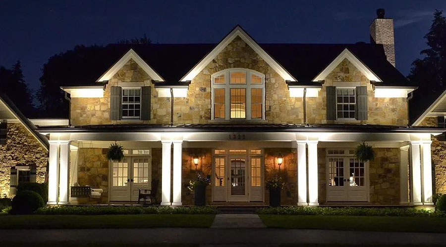 5 Types of Low Voltage Landscape Lighting to Extend Your Outdoor Living Space