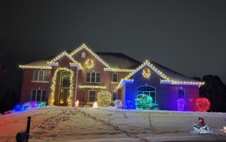 Who Installs Christmas Lights in Madison, Wisconsin?